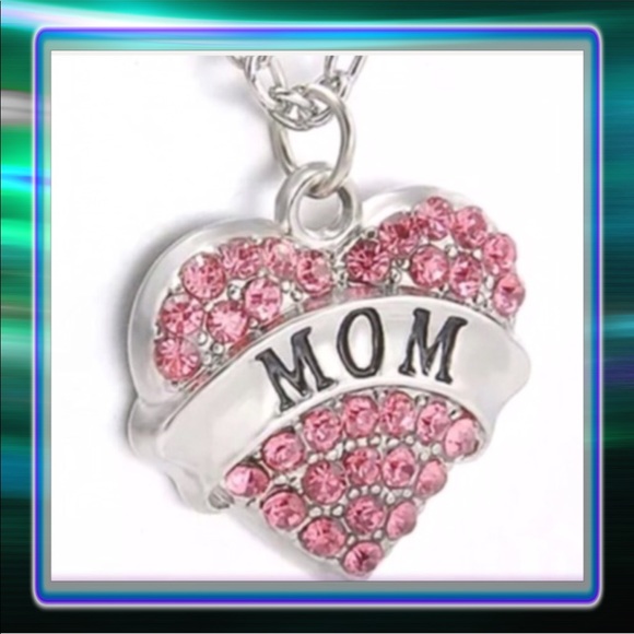 Jewelry - Mom Necklace